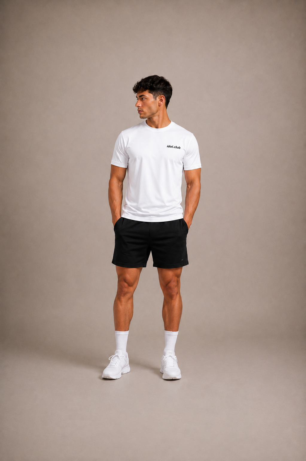 "idol.club" Performance T-Shirt - white