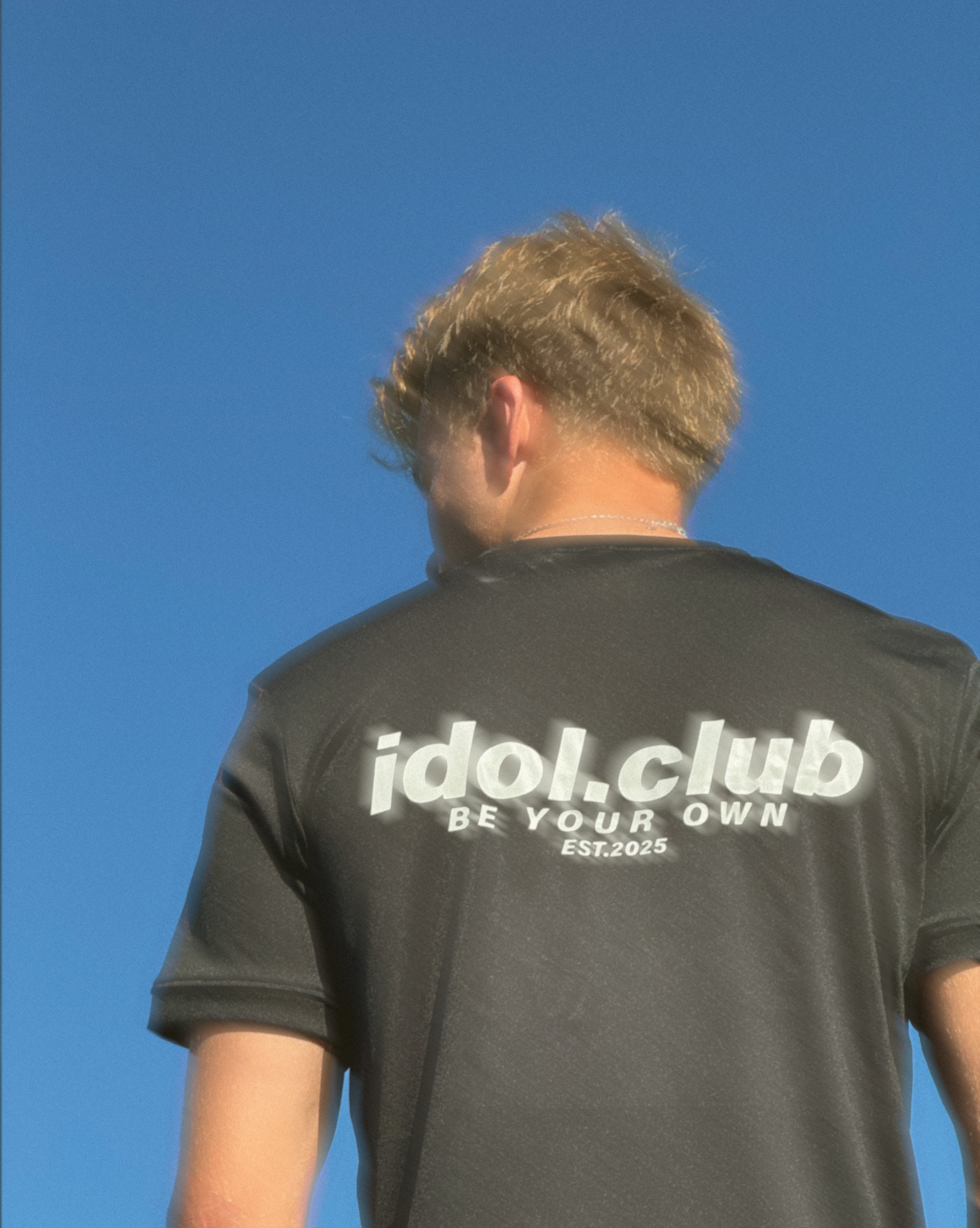 "idol.club" Performance T-Shirt - black